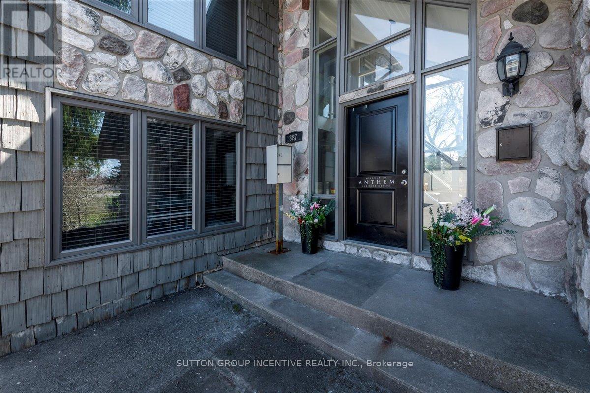 381-387 Mapleview Drive W, Barrie, Ontario L4N 9G4 - Photo 2 - S12542608