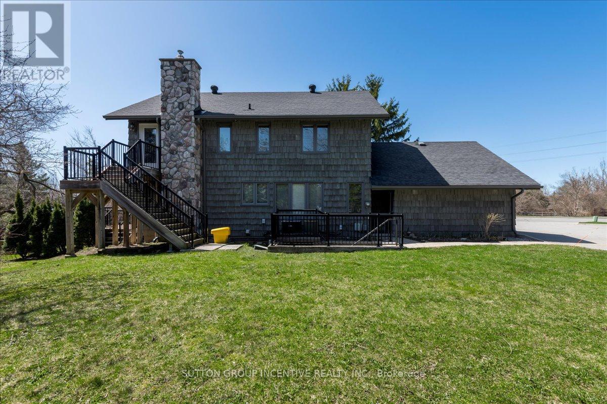 381-387 Mapleview Drive W, Barrie, Ontario L4N 9G4 - Photo 31 - S12542608