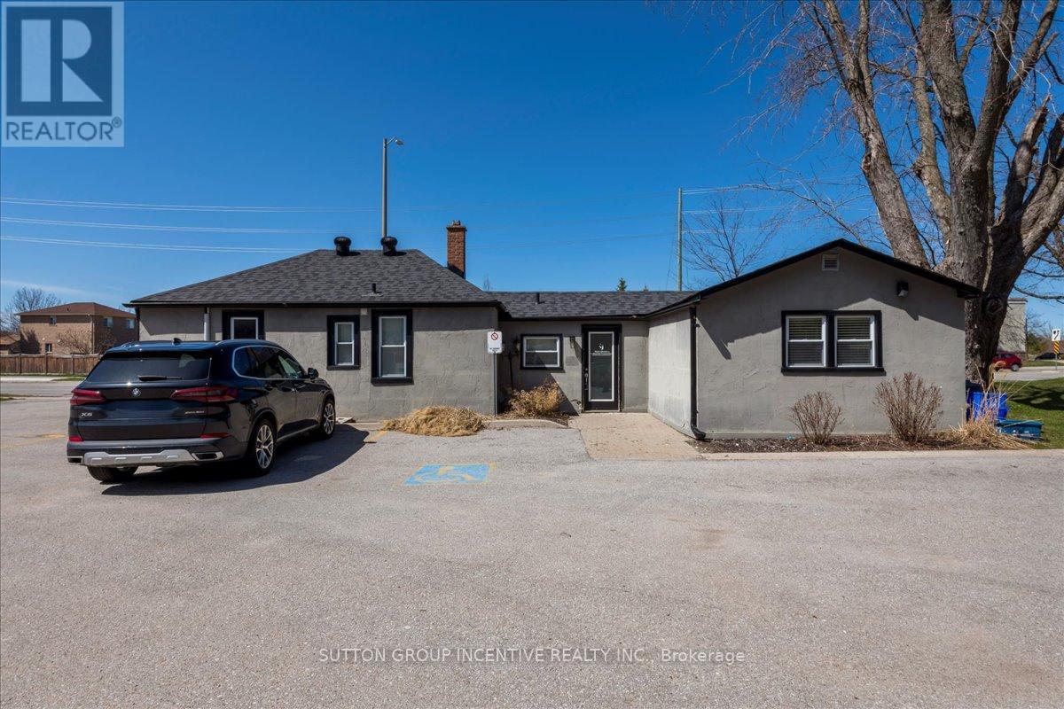 381-387 Mapleview Drive W, Barrie, Ontario L4N 9G4 - Photo 36 - S12542608