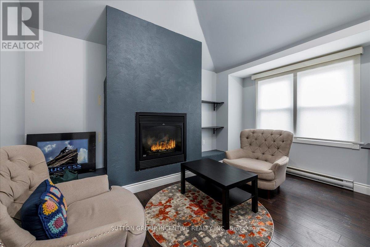 381-387 Mapleview Drive W, Barrie, Ontario L4N 9G4 - Photo 39 - S12542608