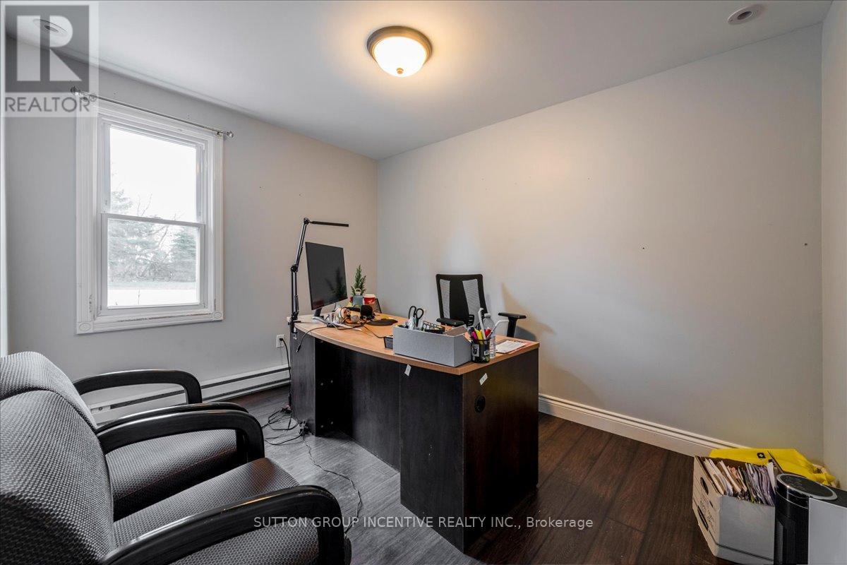 381-387 Mapleview Drive W, Barrie, Ontario L4N 9G4 - Photo 40 - S12542608