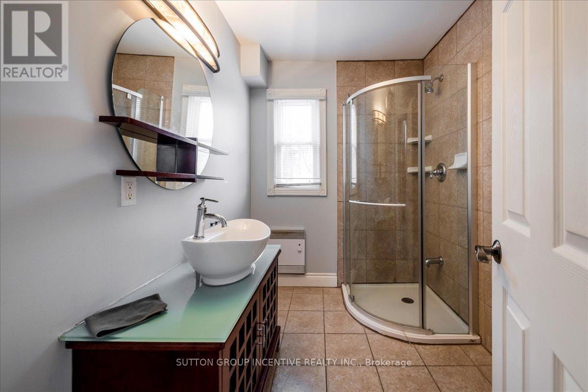 381-387 Mapleview Drive W, Barrie, Ontario L4N 9G4 - Photo 41 - S12542608