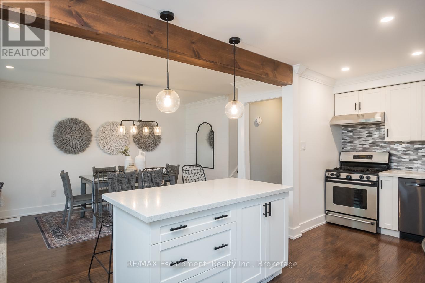 1346 Colonsay Drive, Burlington, Ontario  L7P 2T9 - Photo 10 - W12542818