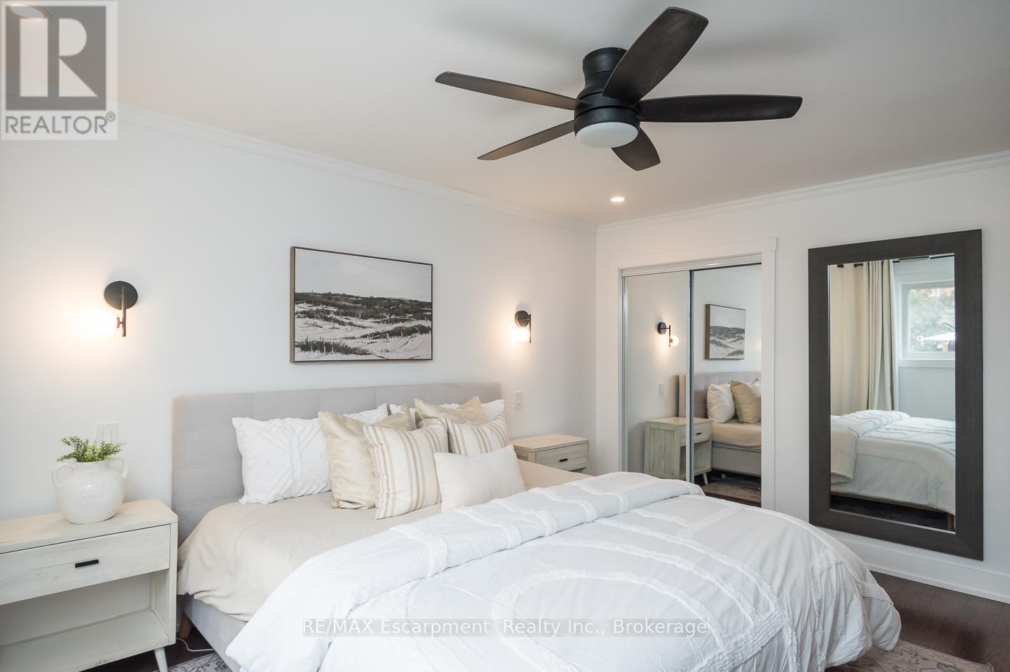 1346 Colonsay Drive, Burlington, Ontario  L7P 2T9 - Photo 21 - W12542818