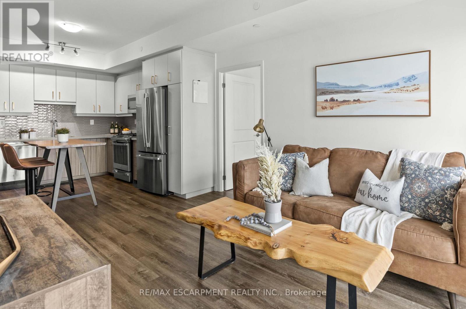 1604 - 2007 James Street, Burlington, Ontario  L7R 1H1 - Photo 15 - W12542526