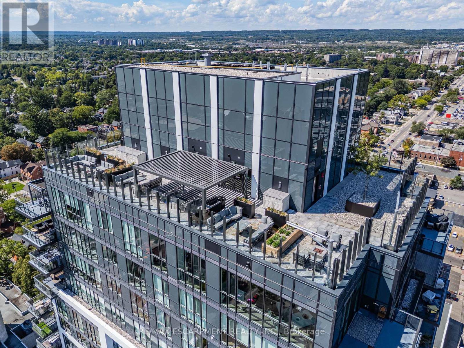 1604 - 2007 James Street, Burlington, Ontario  L7R 1H1 - Photo 21 - W12542526