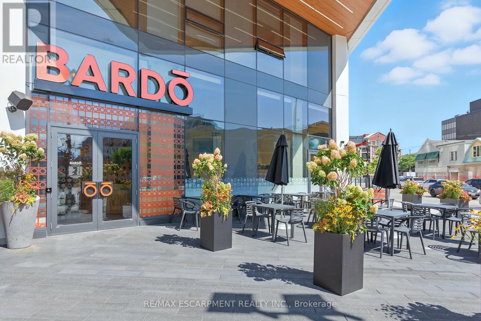 1604 - 2007 James Street, Burlington, Ontario  L7R 1H1 - Photo 33 - W12542526