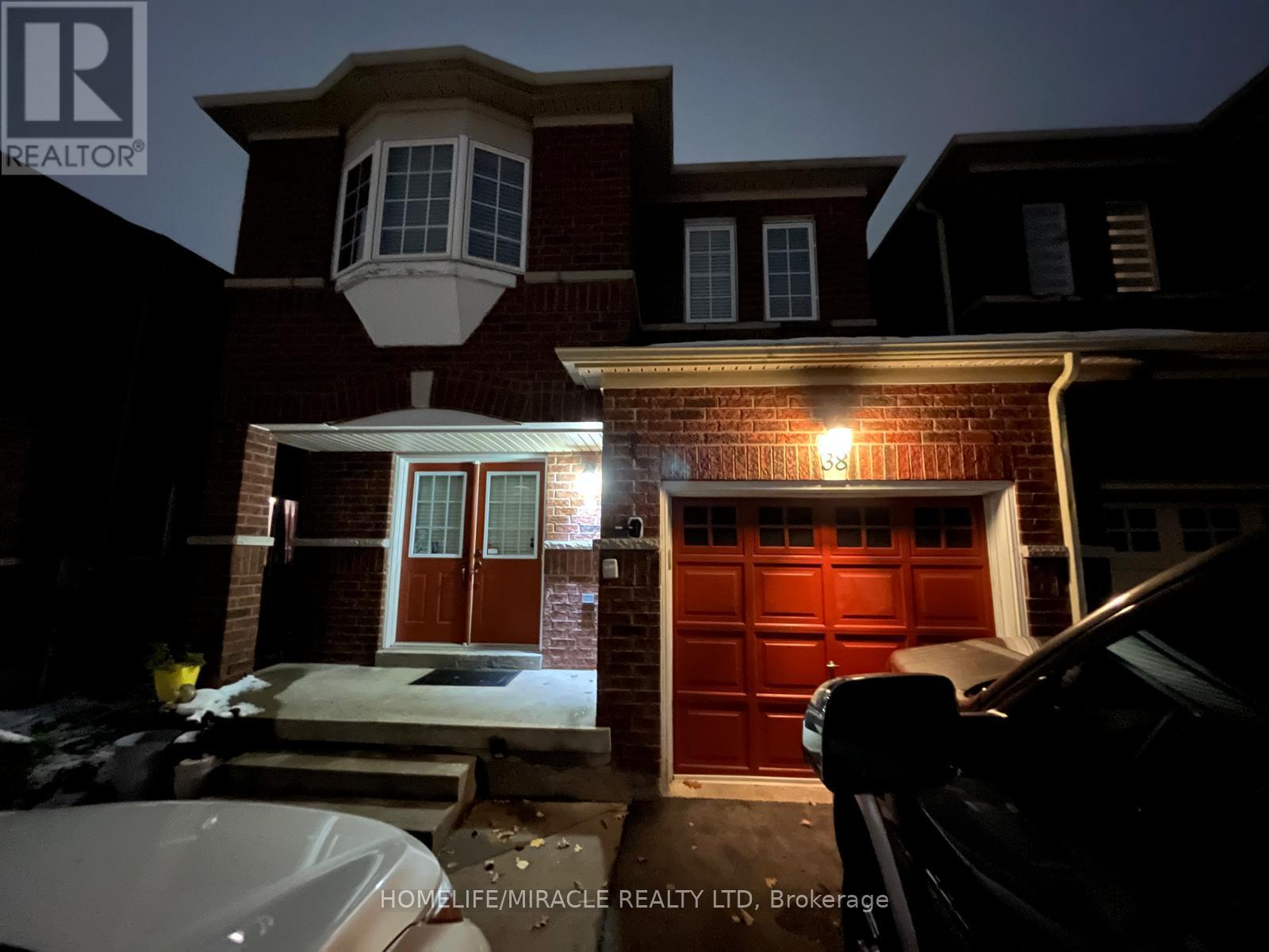 38 CHARCOAL WAY, Brampton, Ontario
