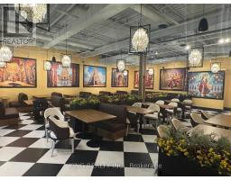 R170 - 2 COUNTY CRT BOULEVARD, Brampton, Ontario