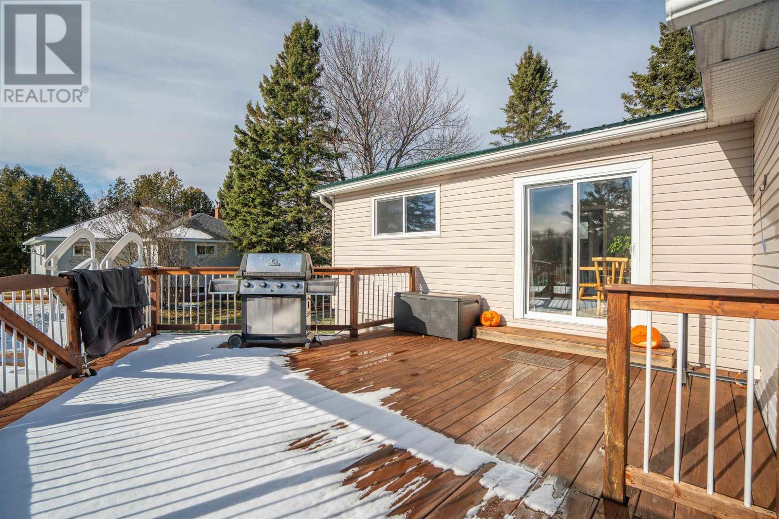 1519 Third Lin, Sault Ste. Marie, Ontario  P6A 6J8 - Photo 13 - SM253255