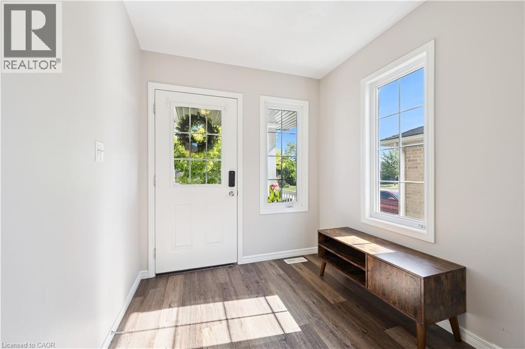 665 Albert Avenue N, Listowel, Ontario  N4W 0A1 - Photo 3 - 40777928