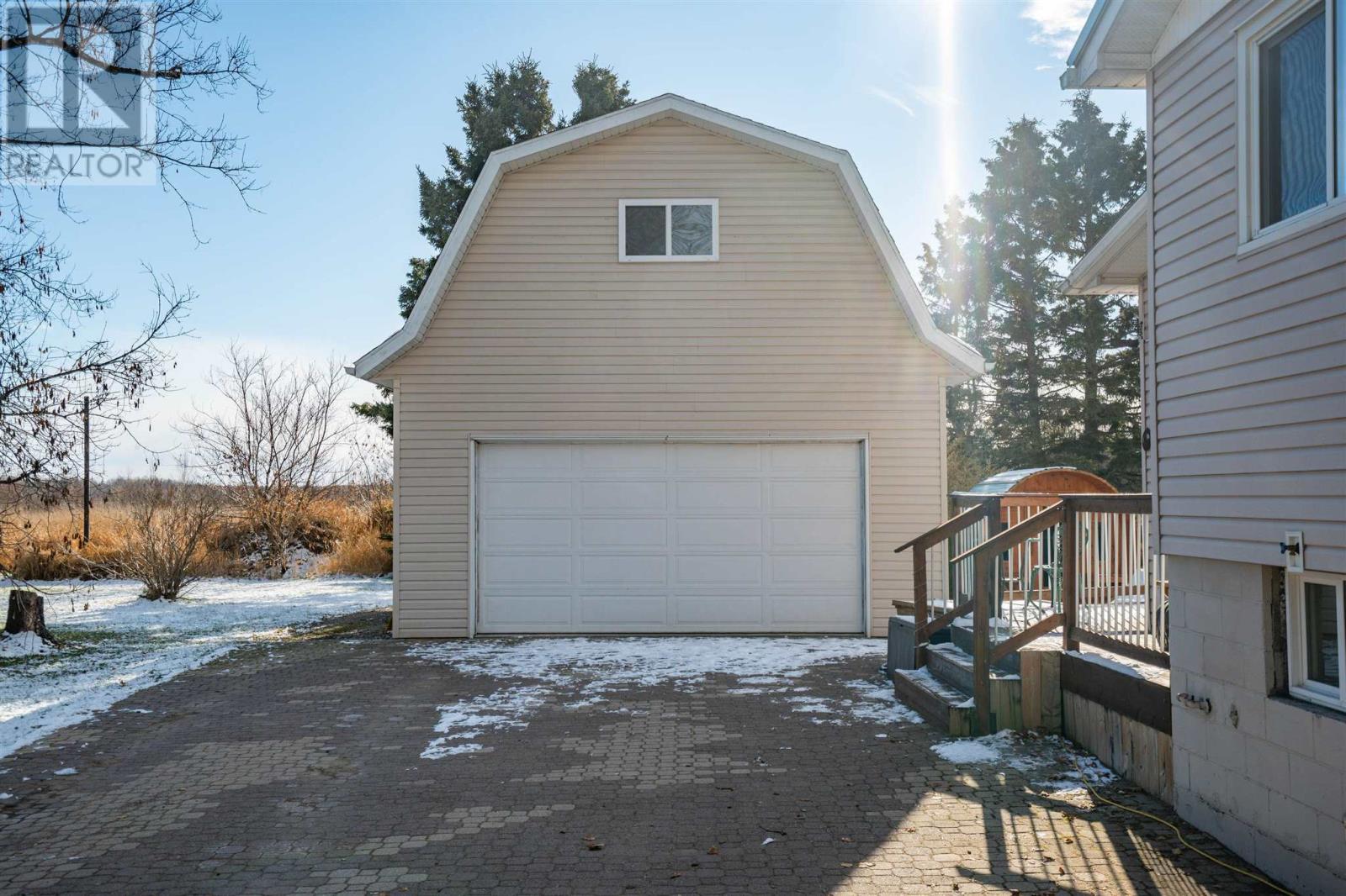 1519 Third Lin, Sault Ste. Marie, Ontario  P6A 6J8 - Photo 7 - SM253255