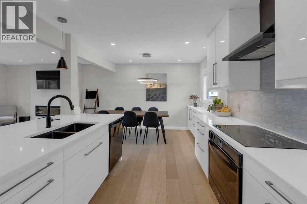 24 Canyon Drive Nw, Calgary, Alberta  T2L 0R3 - Photo 12 - A2253401