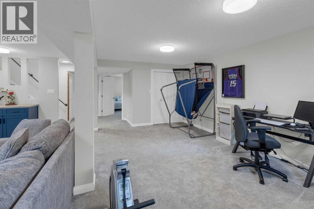 24 Canyon Drive Nw, Calgary, Alberta  T2L 0R3 - Photo 21 - A2253401