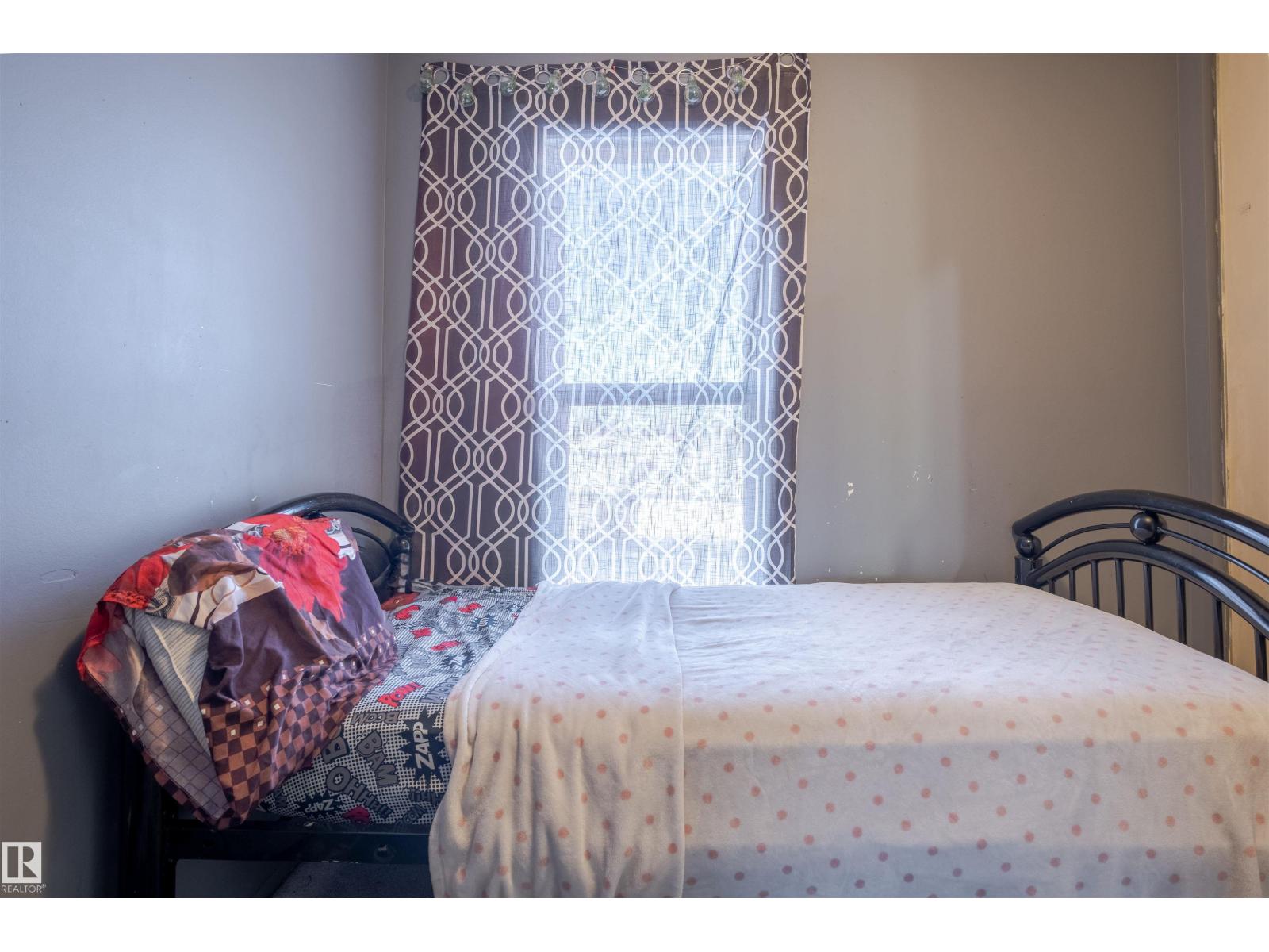 210 Warwick Rd Nw, Edmonton, Alberta T5X 4P8 - Photo 5 - E4455484