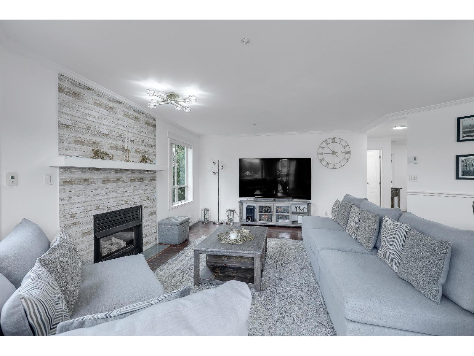 201 5450 208 Street, Langley, British Columbia  V3A 2J9 - Photo 5 - R3066606