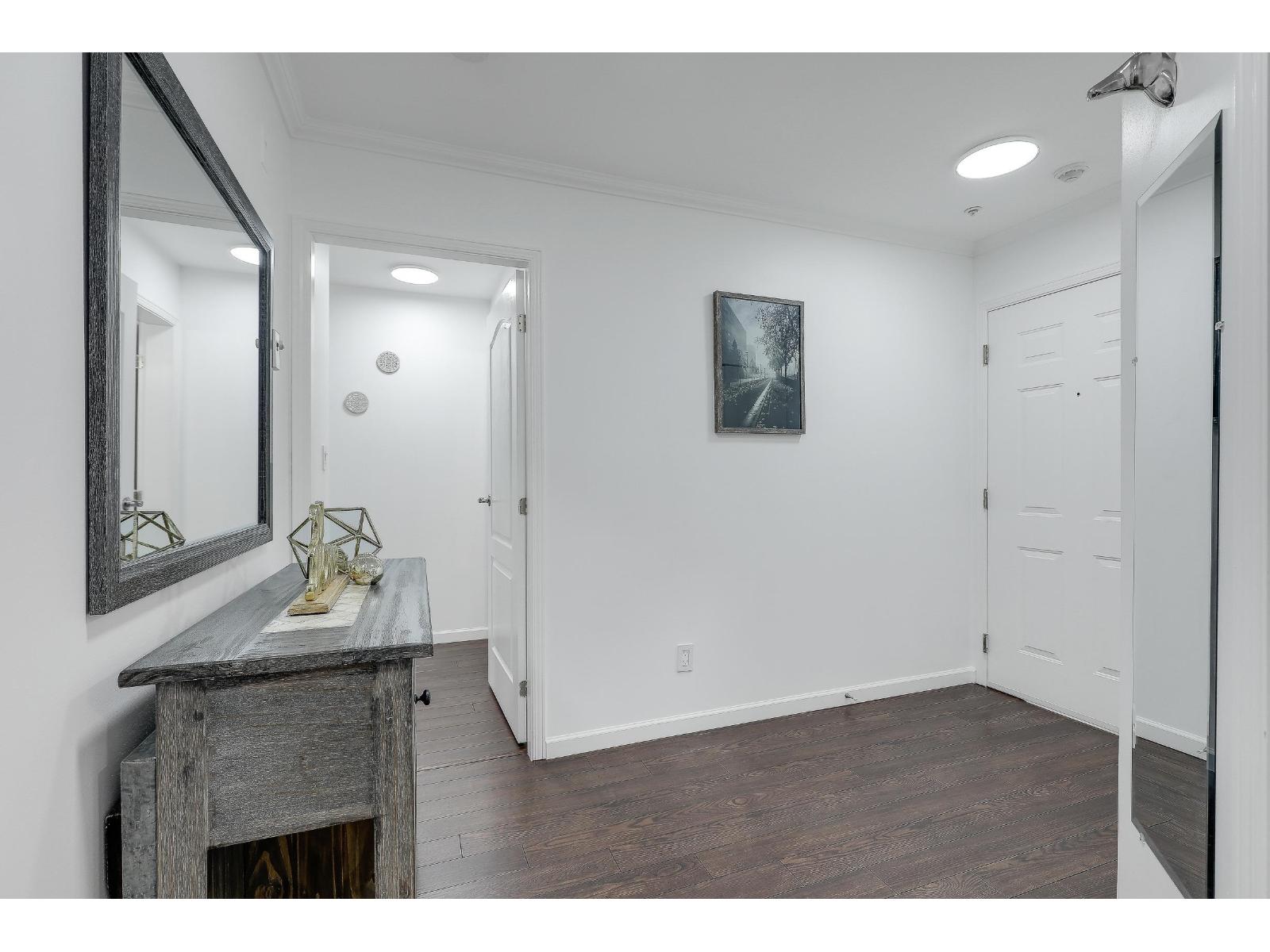 201 5450 208 Street, Langley, British Columbia  V3A 2J9 - Photo 4 - R3066606