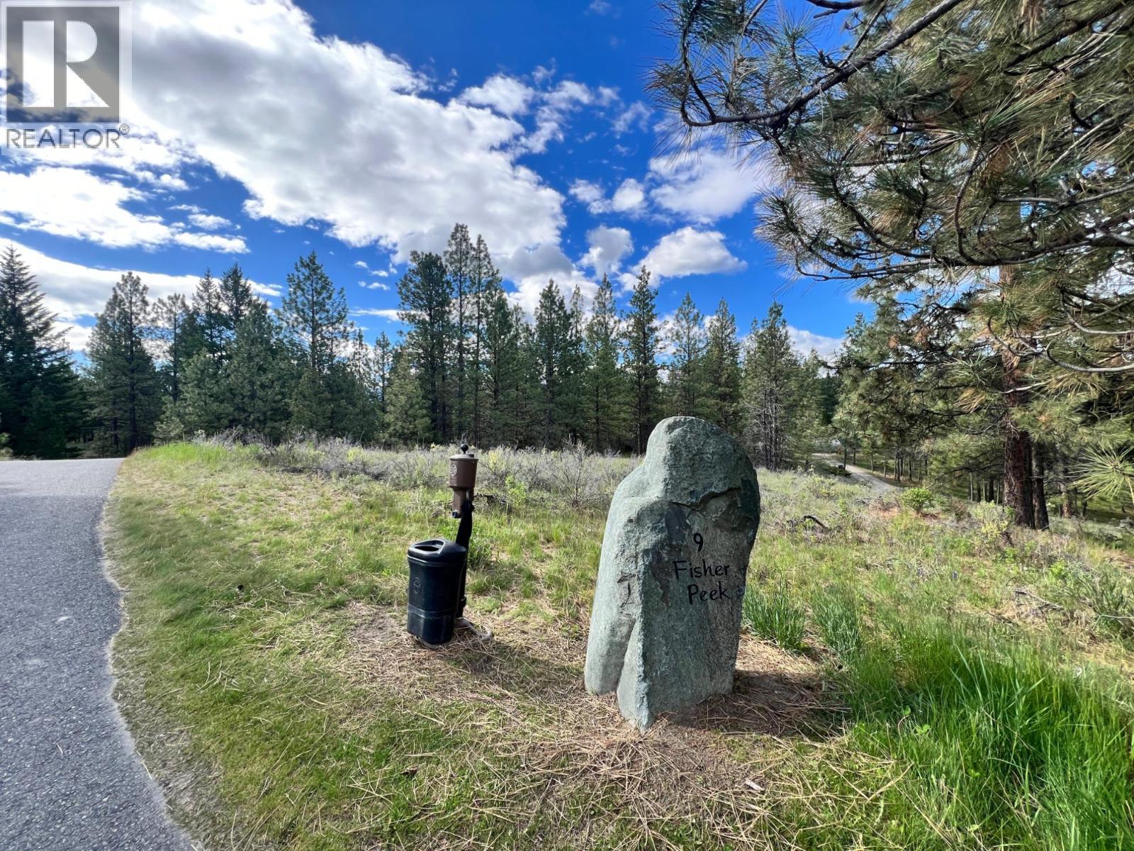 305 Corral Place, Cranbrook, British Columbia V1C 0C2 - Photo 3 - 10369104