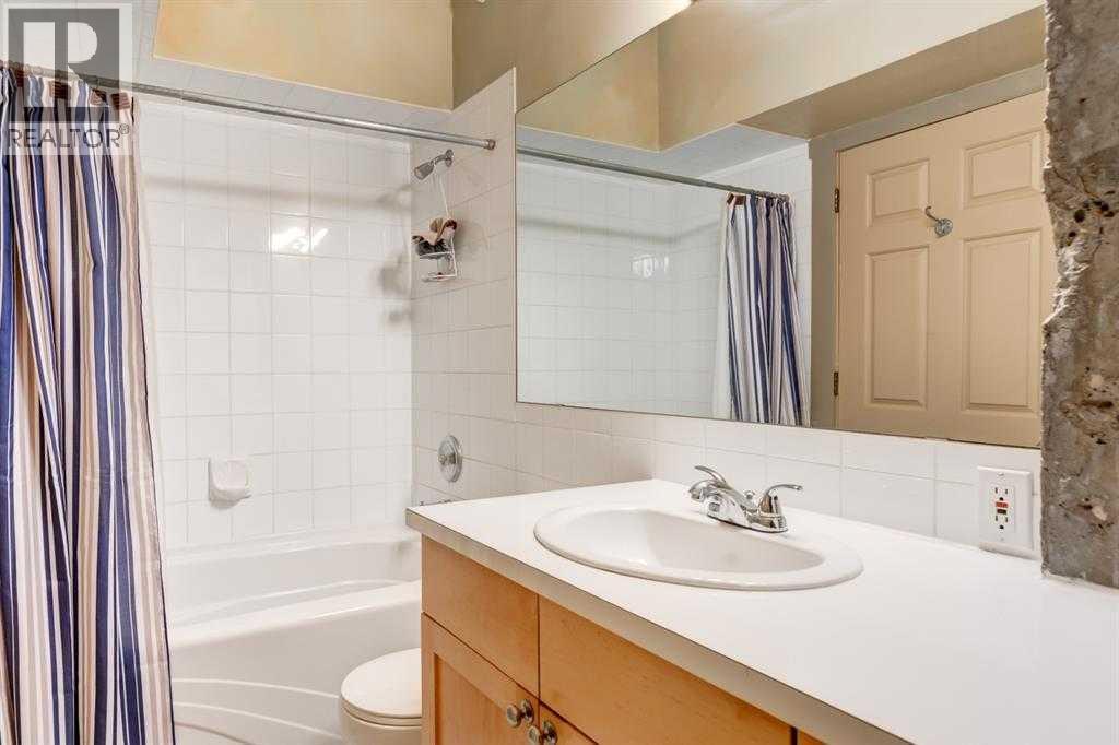 102, 59 Glamis Drive Sw, Calgary, Alberta  T3E 6V4 - Photo 27 - A2269654