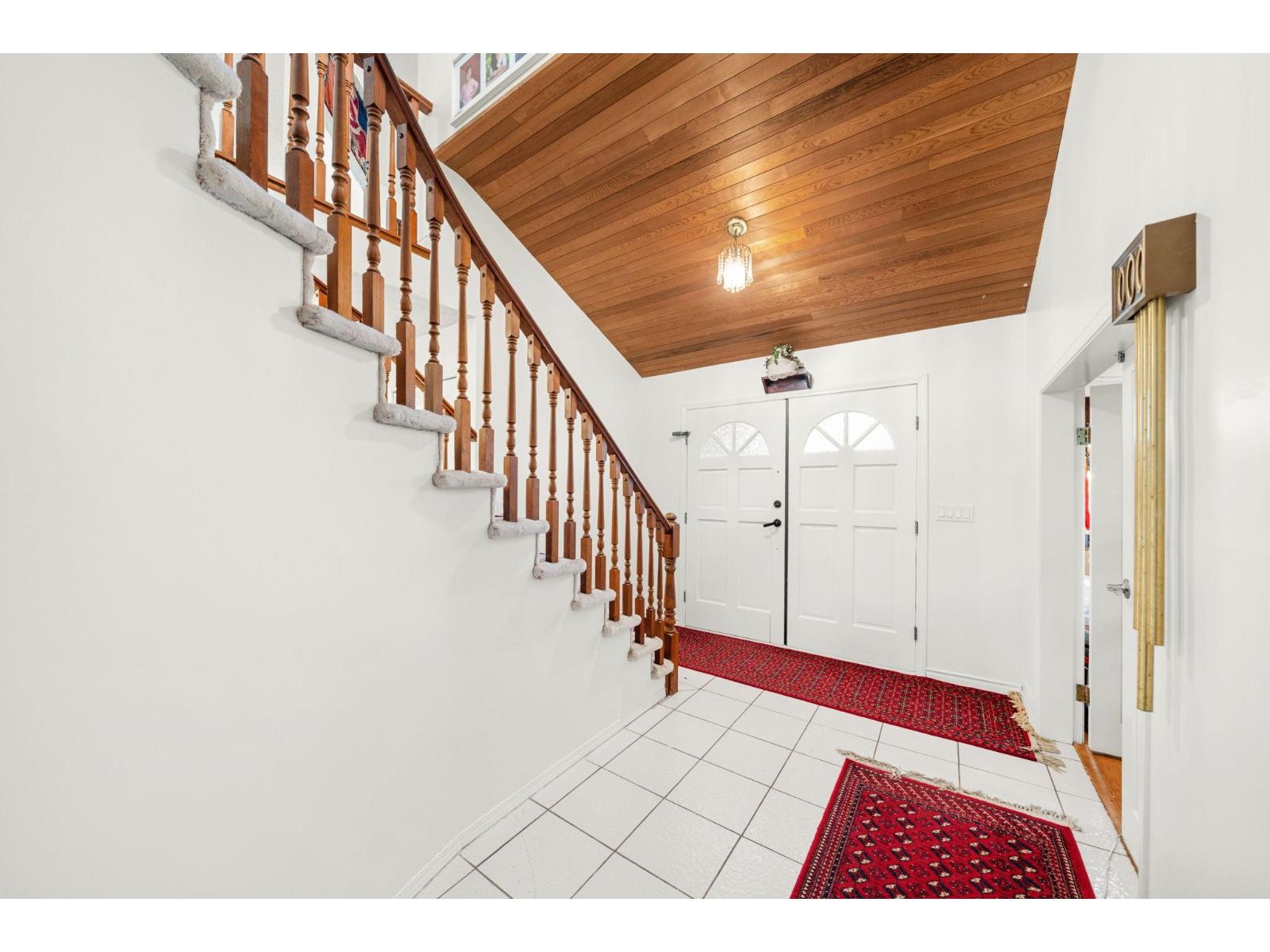 15104 85a Avenue, Surrey, British Columbia  V3S 6A5 - Photo 4 - R3067219