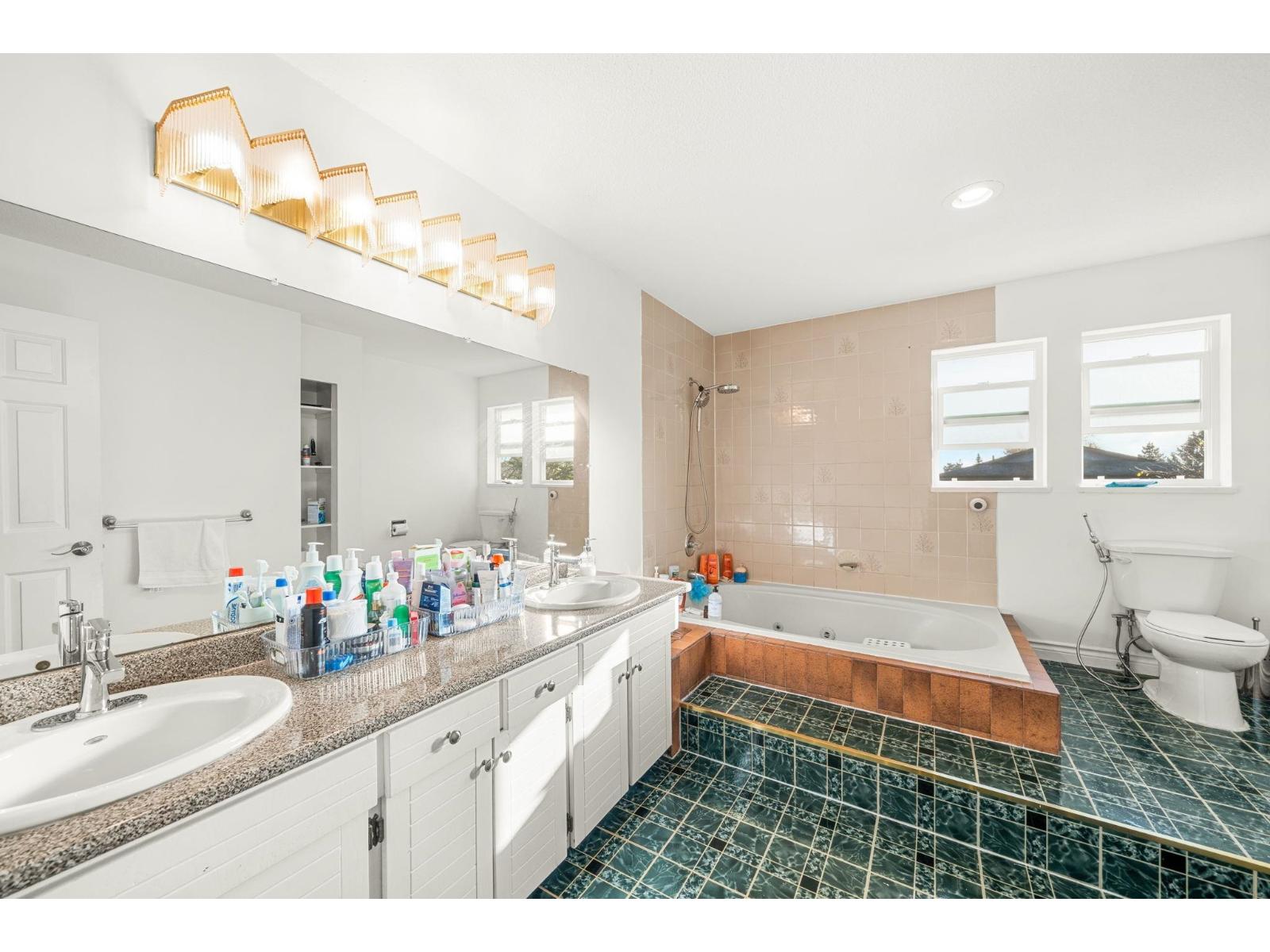 15104 85a Avenue, Surrey, British Columbia  V3S 6A5 - Photo 14 - R3067219