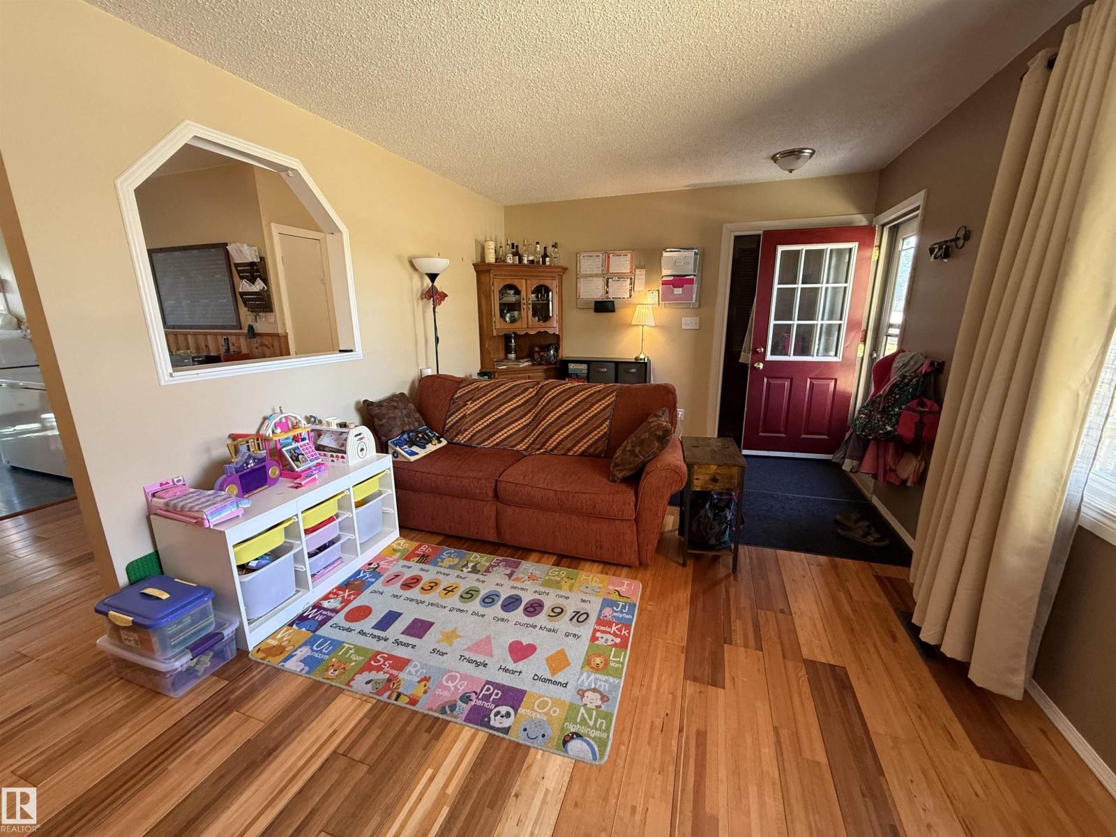 5017 46 St, Drayton Valley, Alberta  T7A 1S2 - Photo 10 - E4465643