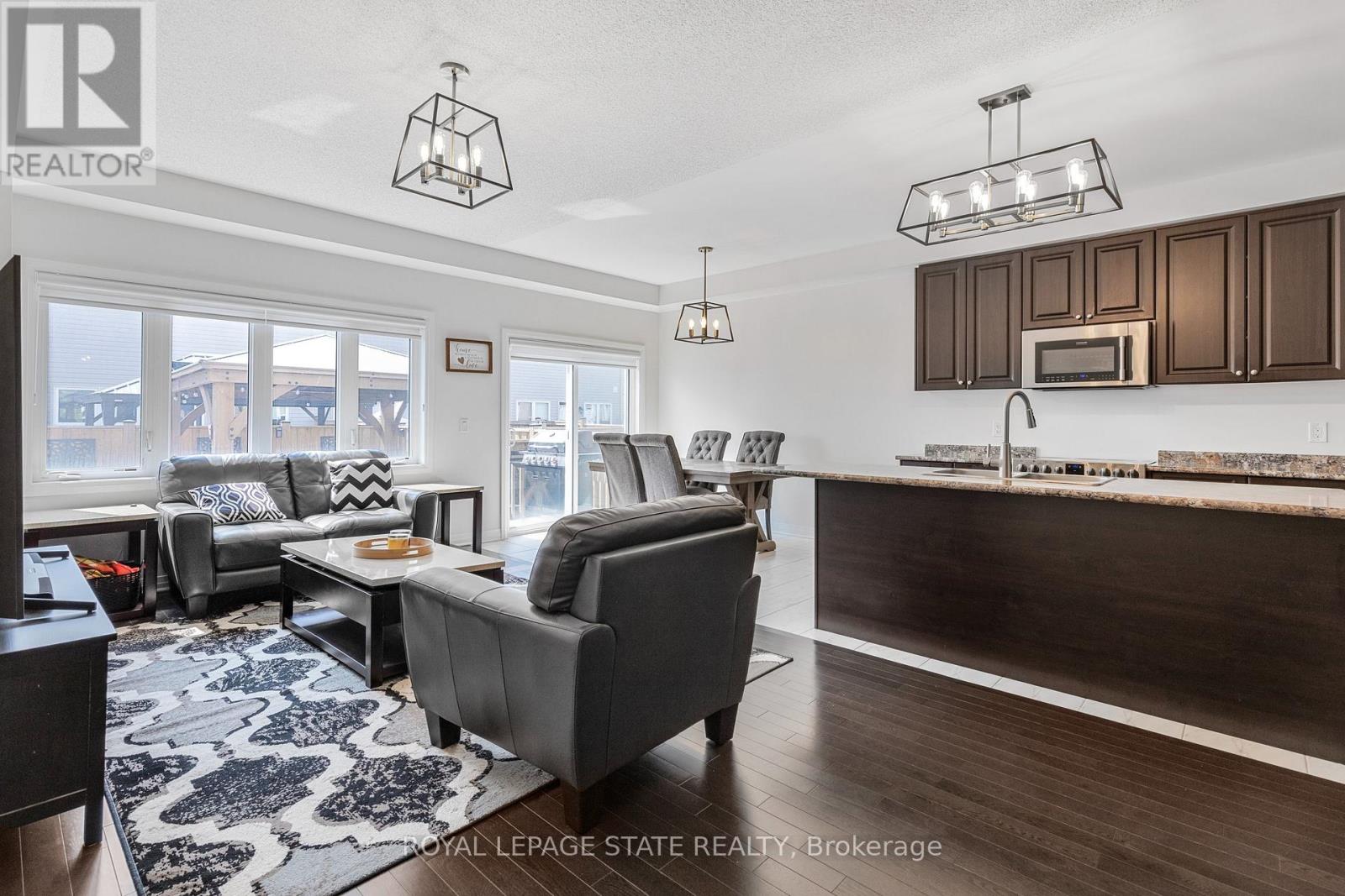 4102 Fracchioni Drive, Lincoln, Ontario  L0R 1B4 - Photo 12 - X12542510