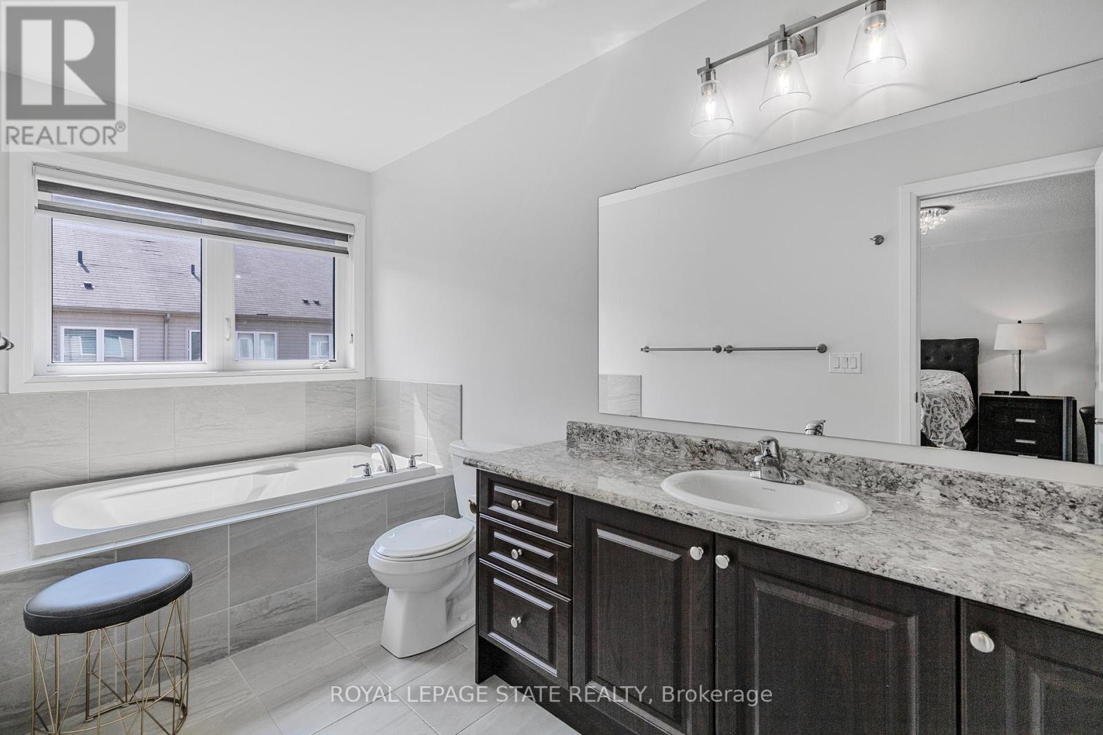 4102 Fracchioni Drive, Lincoln, Ontario  L0R 1B4 - Photo 22 - X12542510