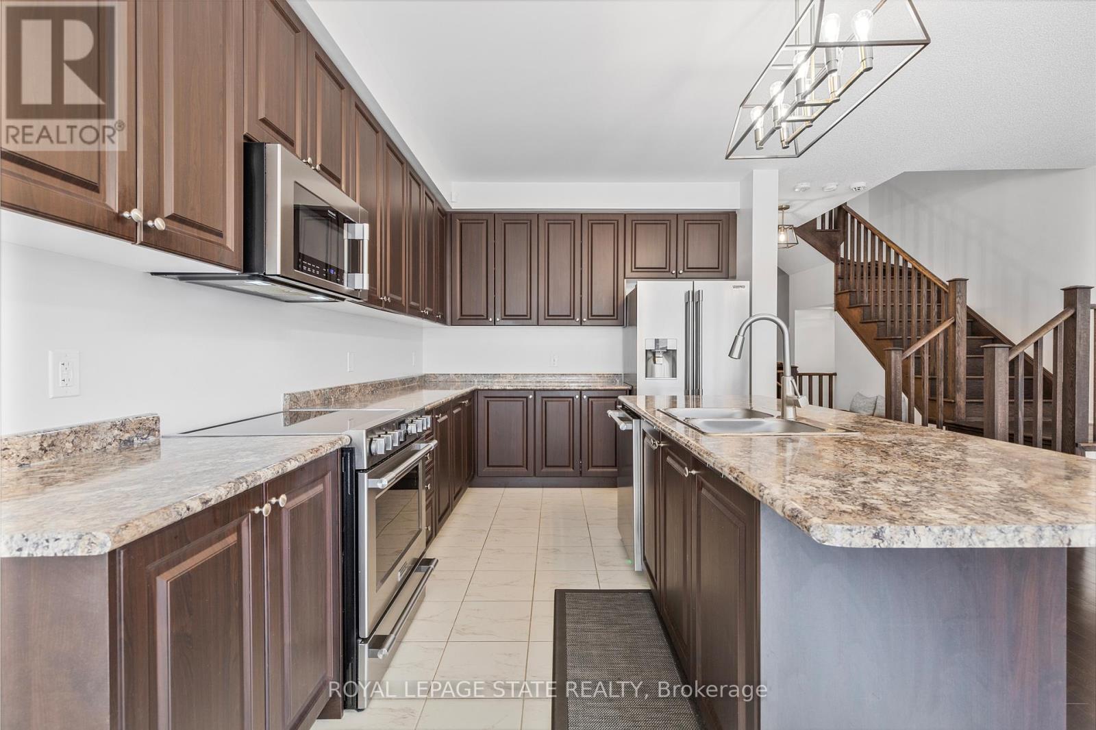 4102 Fracchioni Drive, Lincoln, Ontario  L0R 1B4 - Photo 8 - X12542510