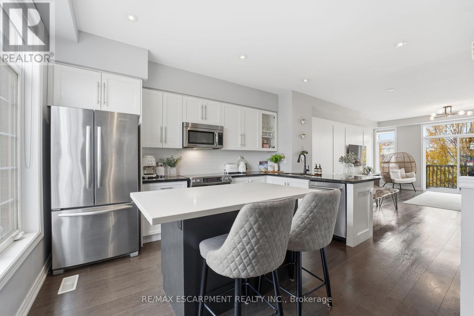 17 - 257 Parkside Drive, Hamilton, Ontario  L7R 2G4 - Photo 11 - X12542512