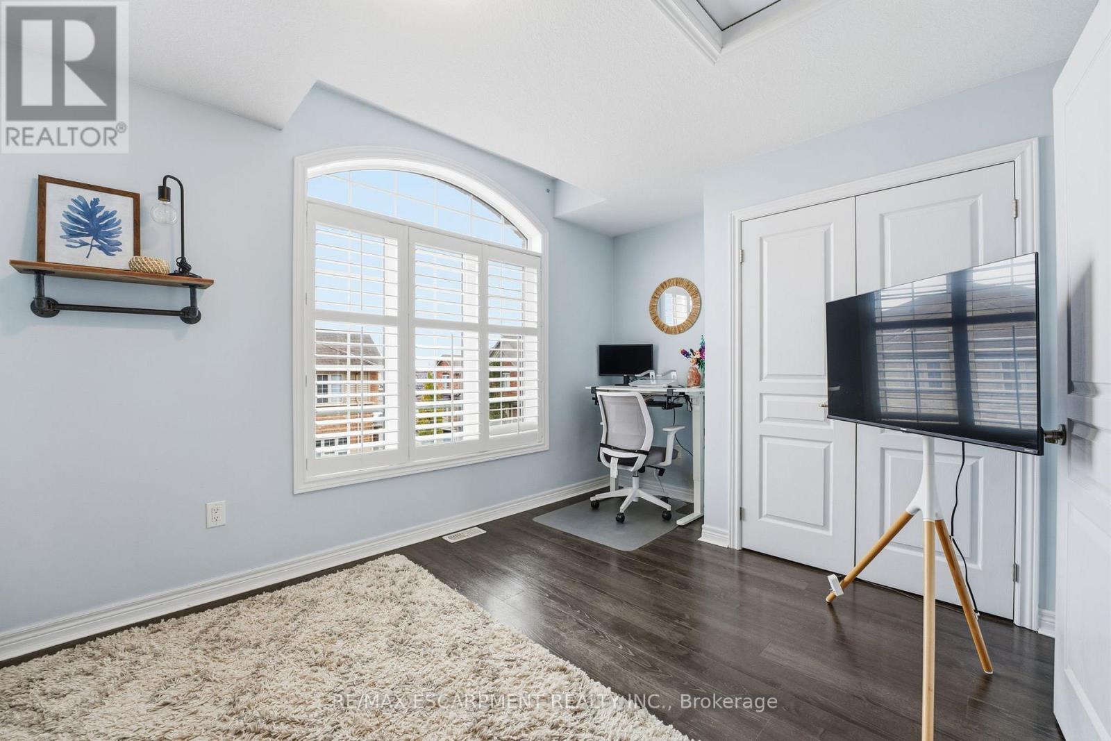 17 - 257 Parkside Drive, Hamilton, Ontario  L7R 2G4 - Photo 15 - X12542512