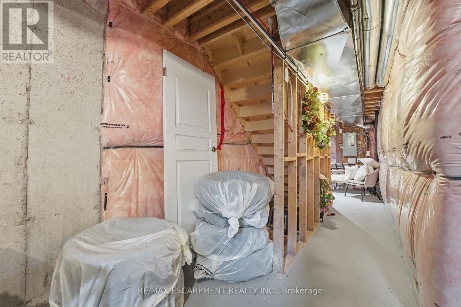 17 - 257 Parkside Drive, Hamilton, Ontario  L7R 2G4 - Photo 18 - X12542512