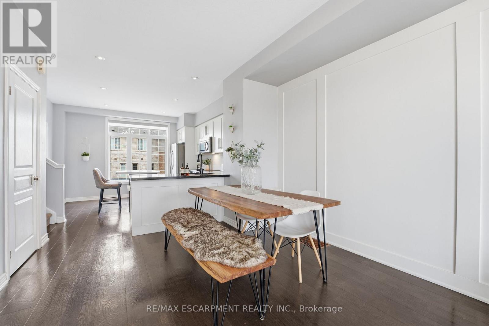 17 - 257 Parkside Drive, Hamilton, Ontario  L7R 2G4 - Photo 9 - X12542512