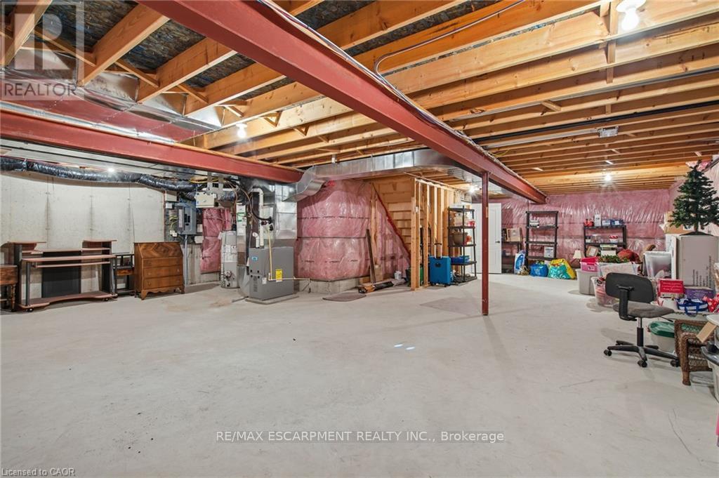 4 Hillgartner Lane, Hamilton, Ontario  L0R 1C0 - Photo 23 - X12542536