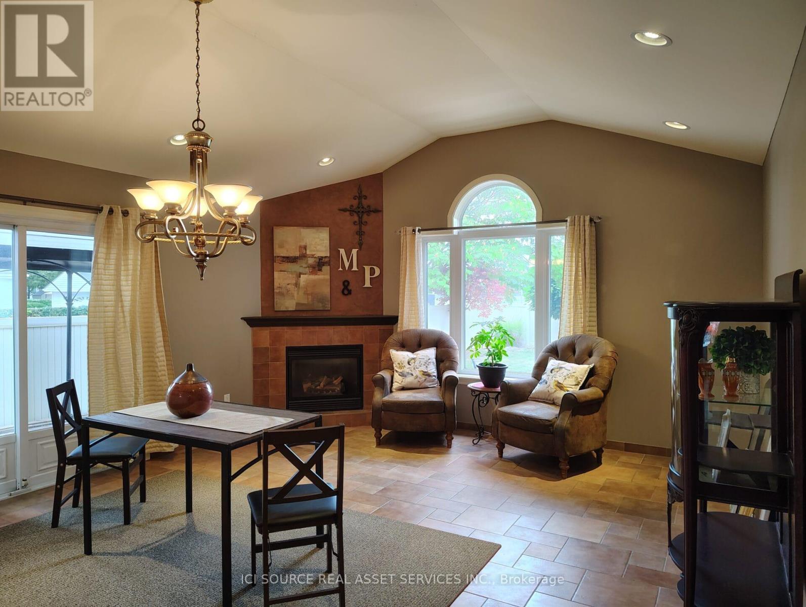 8581 Jerome Street, Windsor, Ontario  N8S 1W8 - Photo 11 - X12542548