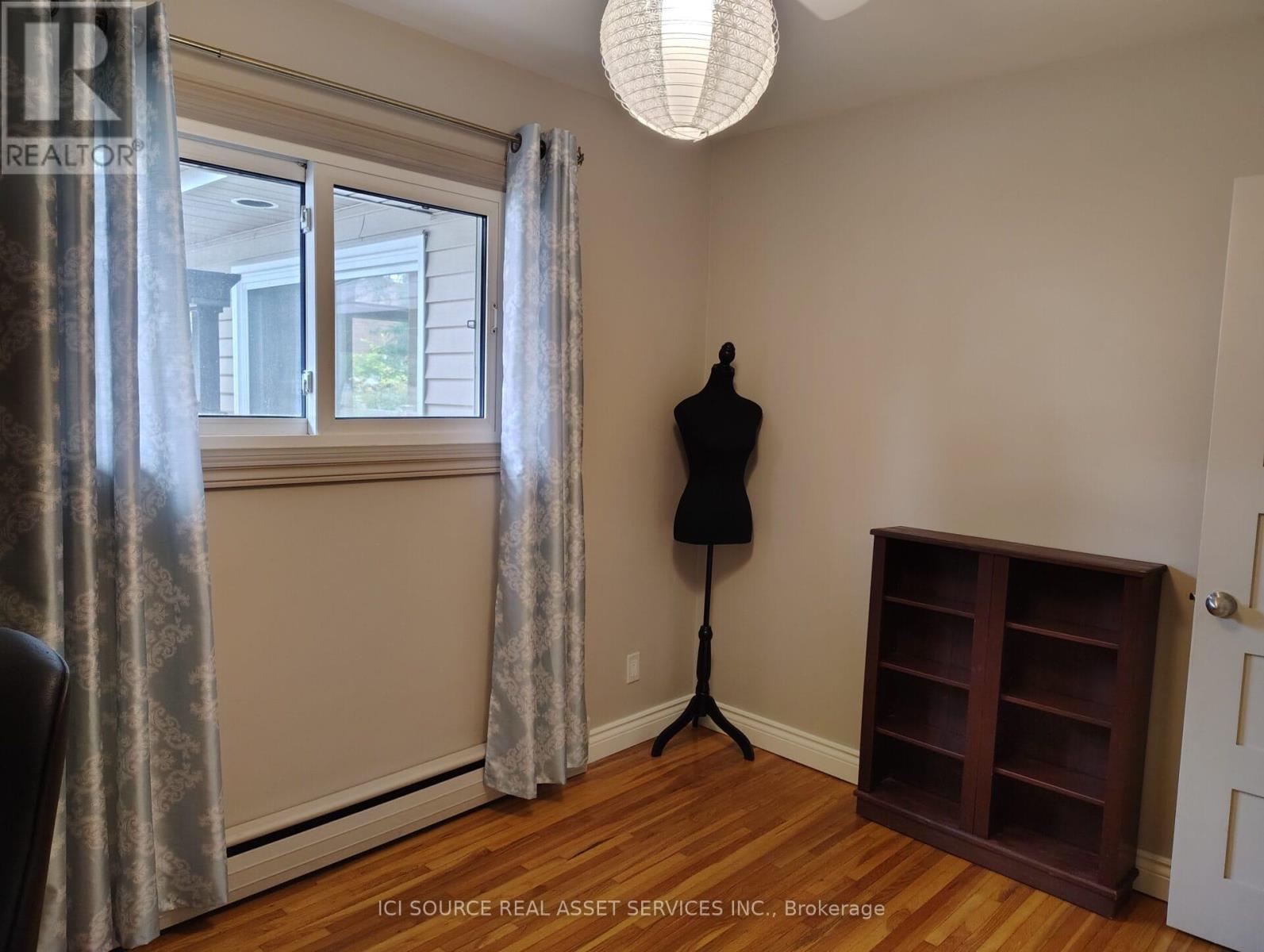 8581 Jerome Street, Windsor, Ontario  N8S 1W8 - Photo 17 - X12542548