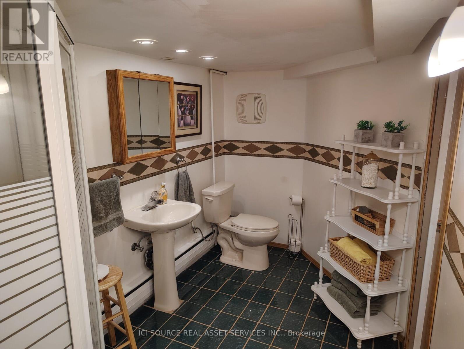 8581 Jerome Street, Windsor, Ontario  N8S 1W8 - Photo 29 - X12542548