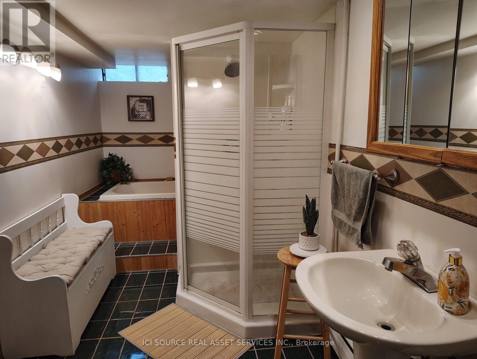 8581 Jerome Street, Windsor, Ontario  N8S 1W8 - Photo 31 - X12542548