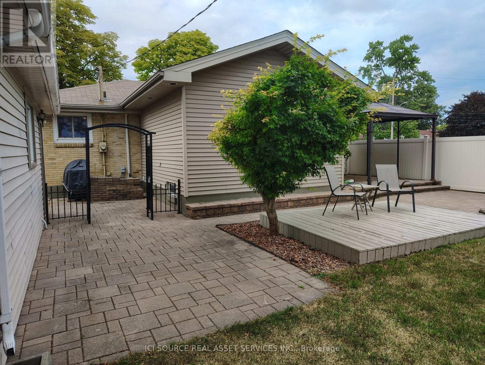 8581 Jerome Street, Windsor, Ontario  N8S 1W8 - Photo 34 - X12542548