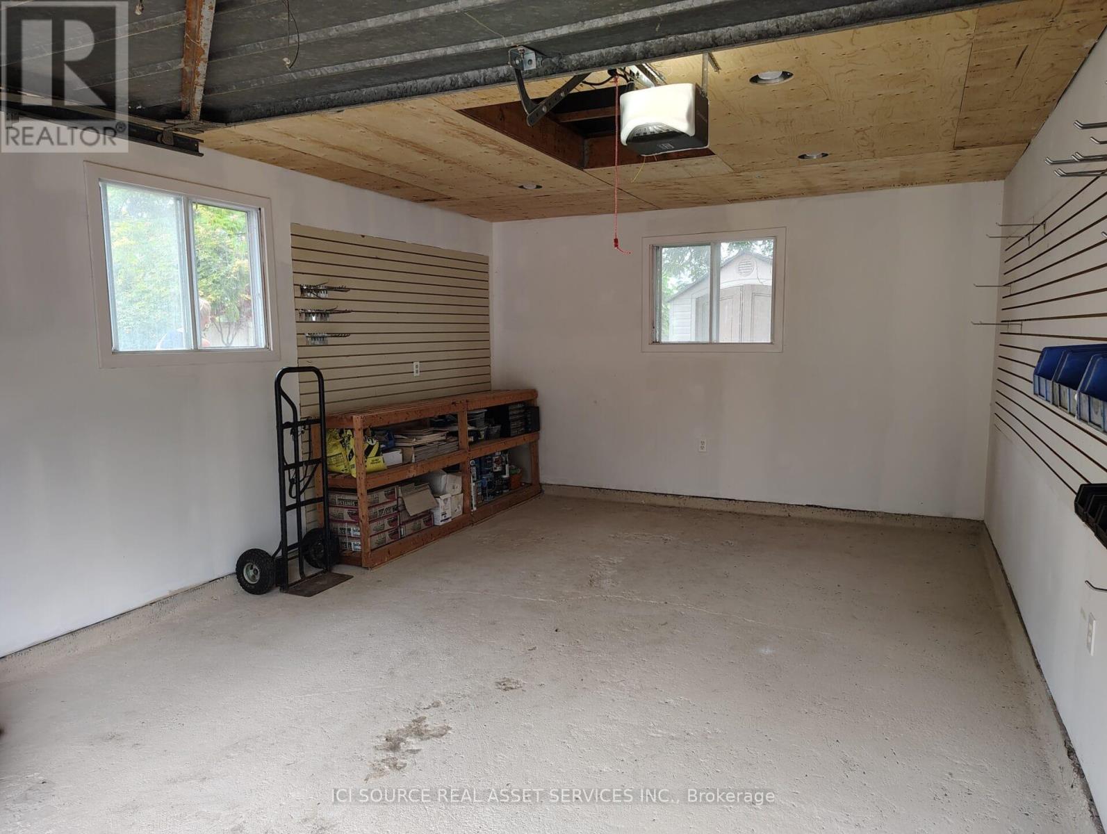 8581 Jerome Street, Windsor, Ontario  N8S 1W8 - Photo 39 - X12542548