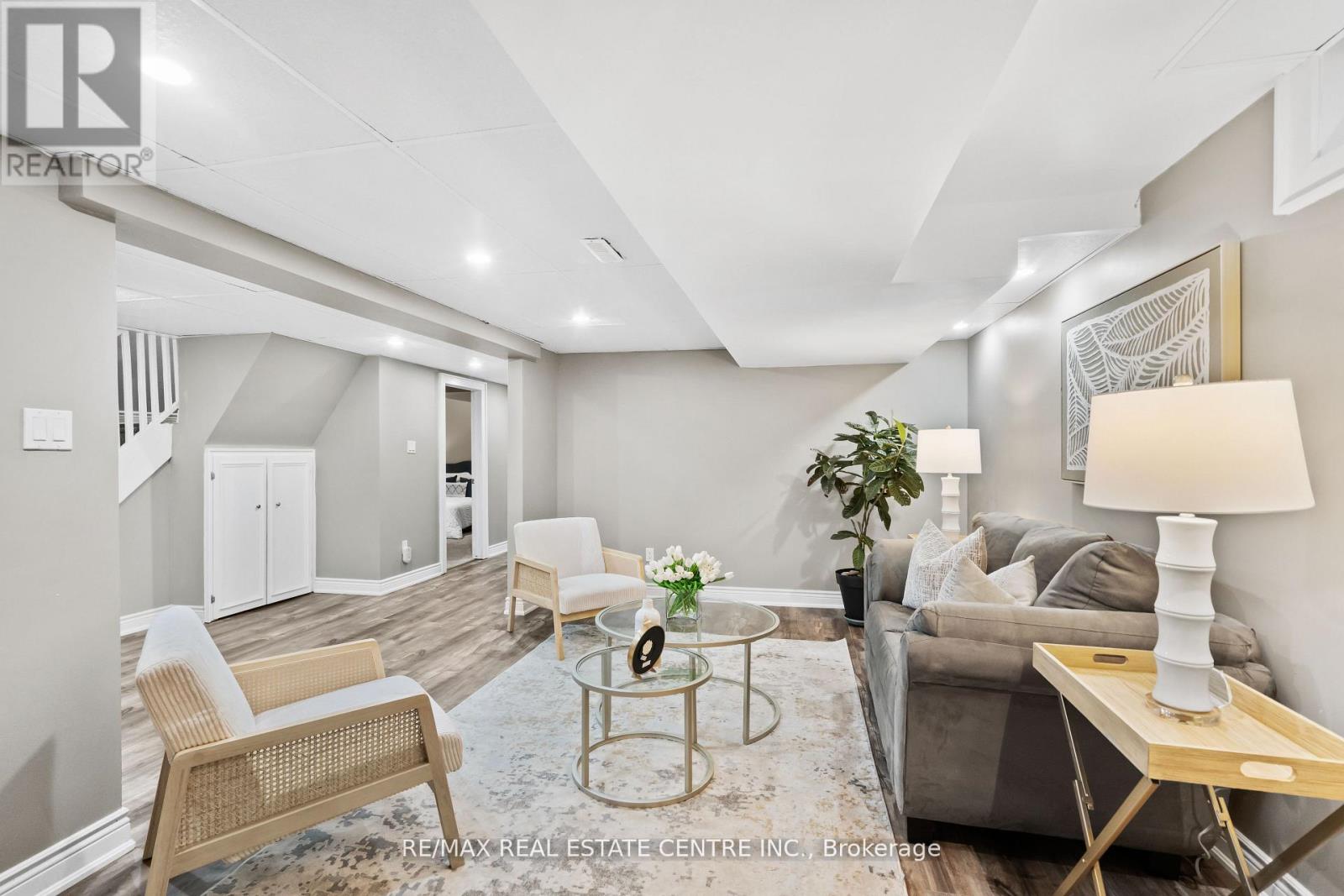 20 Driftwood Place, Hamilton, Ontario  L8J 2N7 - Photo 29 - X12542612