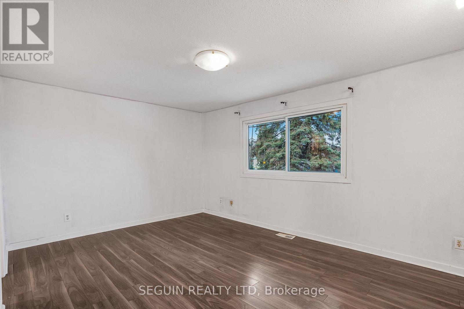 6138 Brookside Lane, Ottawa, Ontario K1C 2K7 - Photo 16 - X12542706