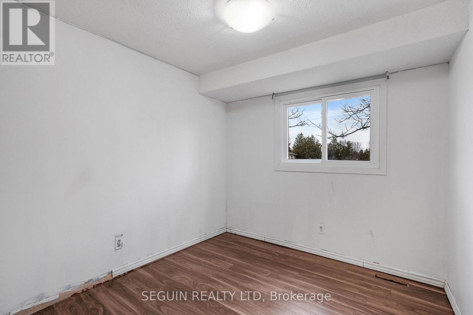 6138 Brookside Lane, Ottawa, Ontario K1C 2K7 - Photo 20 - X12542706