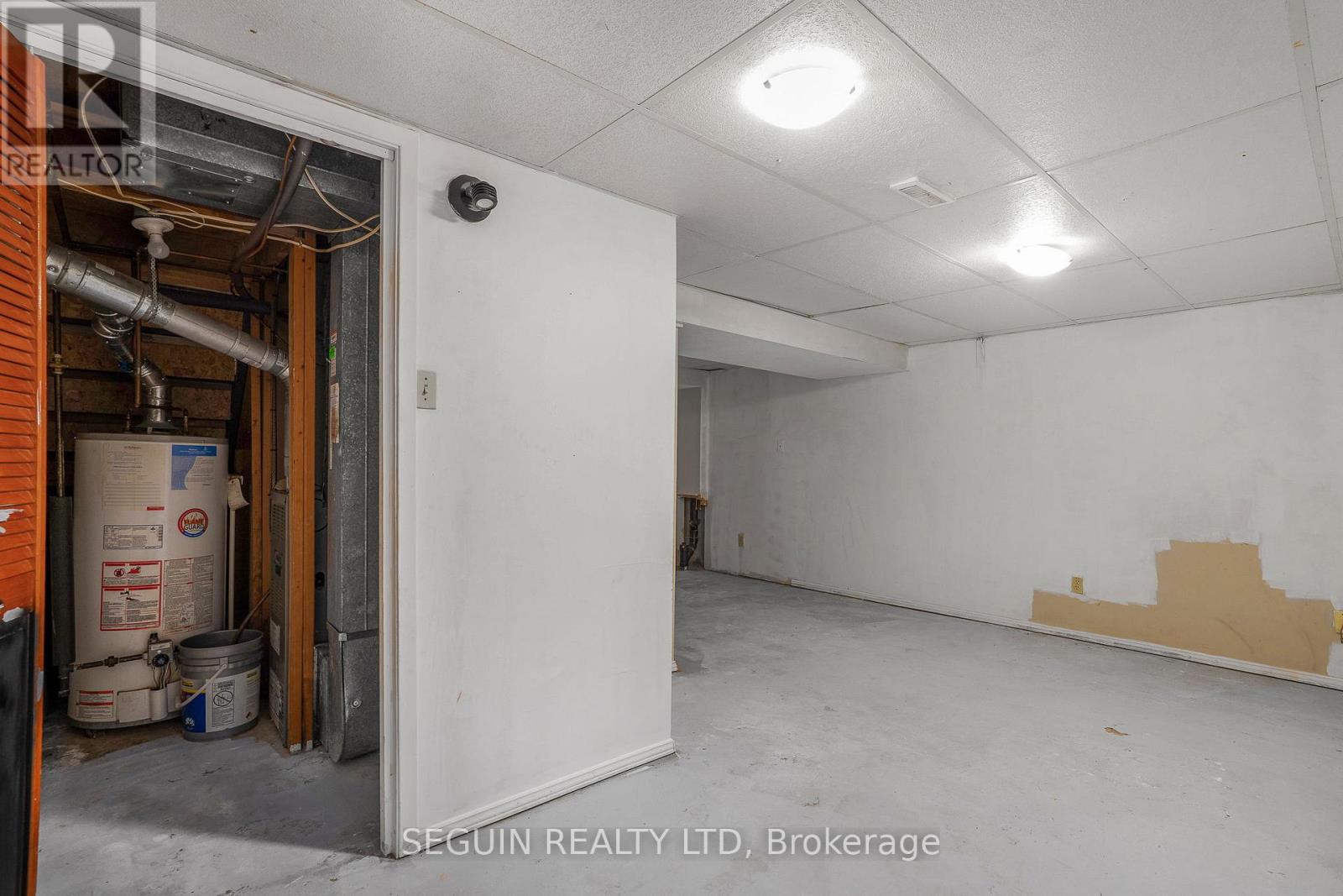 6138 Brookside Lane, Ottawa, Ontario K1C 2K7 - Photo 27 - X12542706