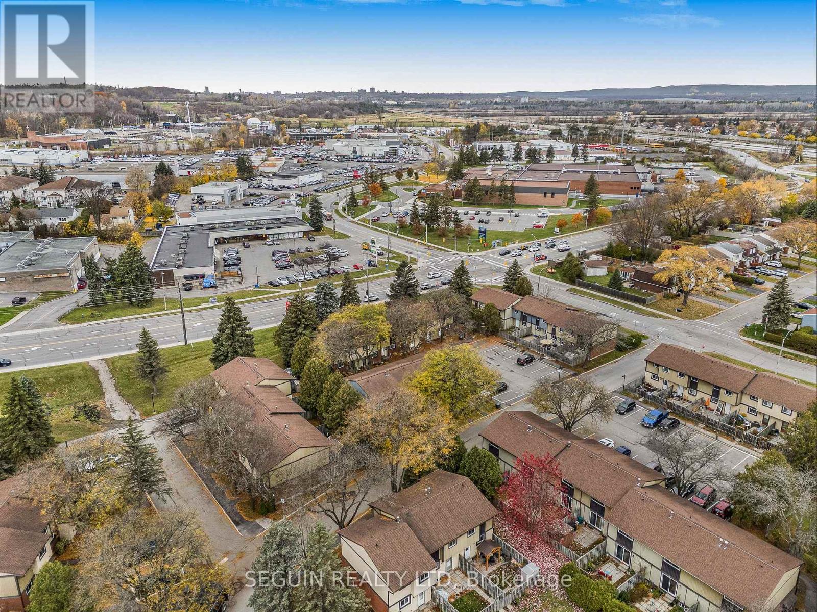 6138 Brookside Lane, Ottawa, Ontario K1C 2K7 - Photo 36 - X12542706