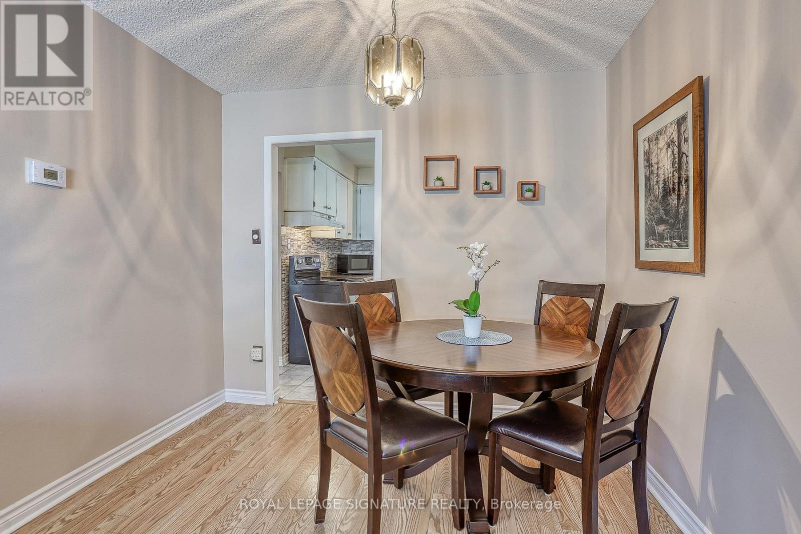 5 Golden Appleway, Toronto, Ontario  M3A 3P2 - Photo 8 - C12435983