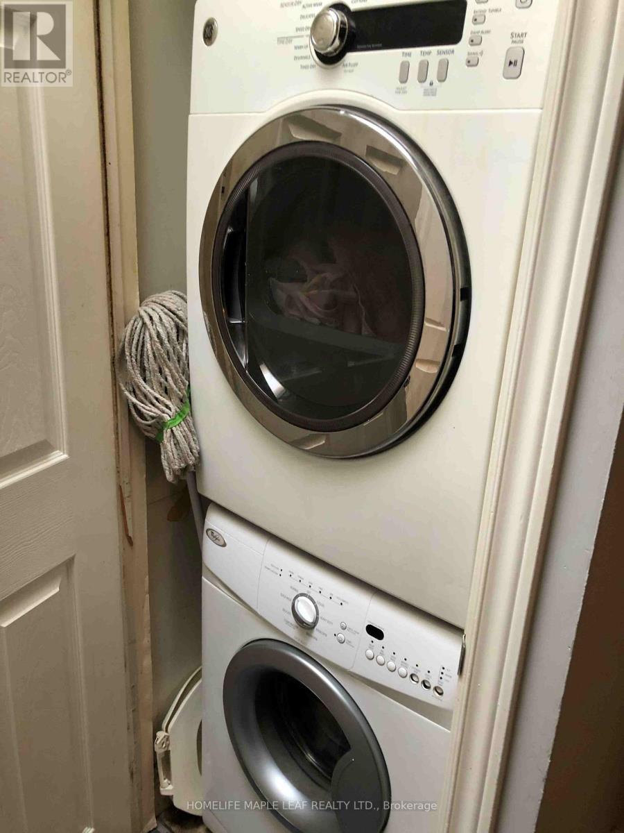 1937 Weston Road, Toronto, Ontario M9N 1W7 - Photo 24 - W12469396