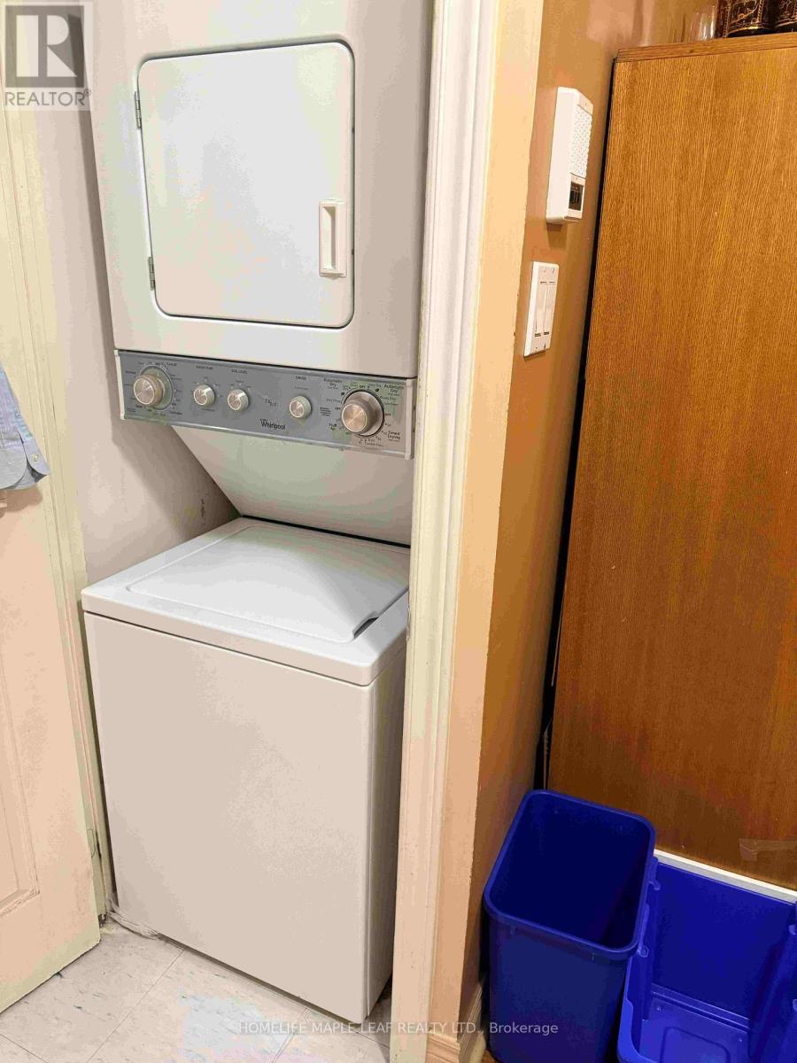 1937 Weston Road, Toronto, Ontario M9N 1W7 - Photo 16 - W12469396