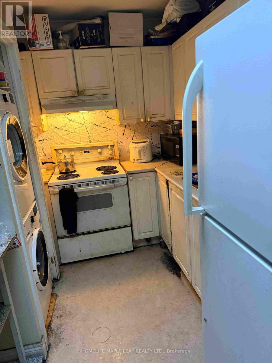 1937 Weston Road, Toronto, Ontario M9N 1W7 - Photo 26 - W12469396