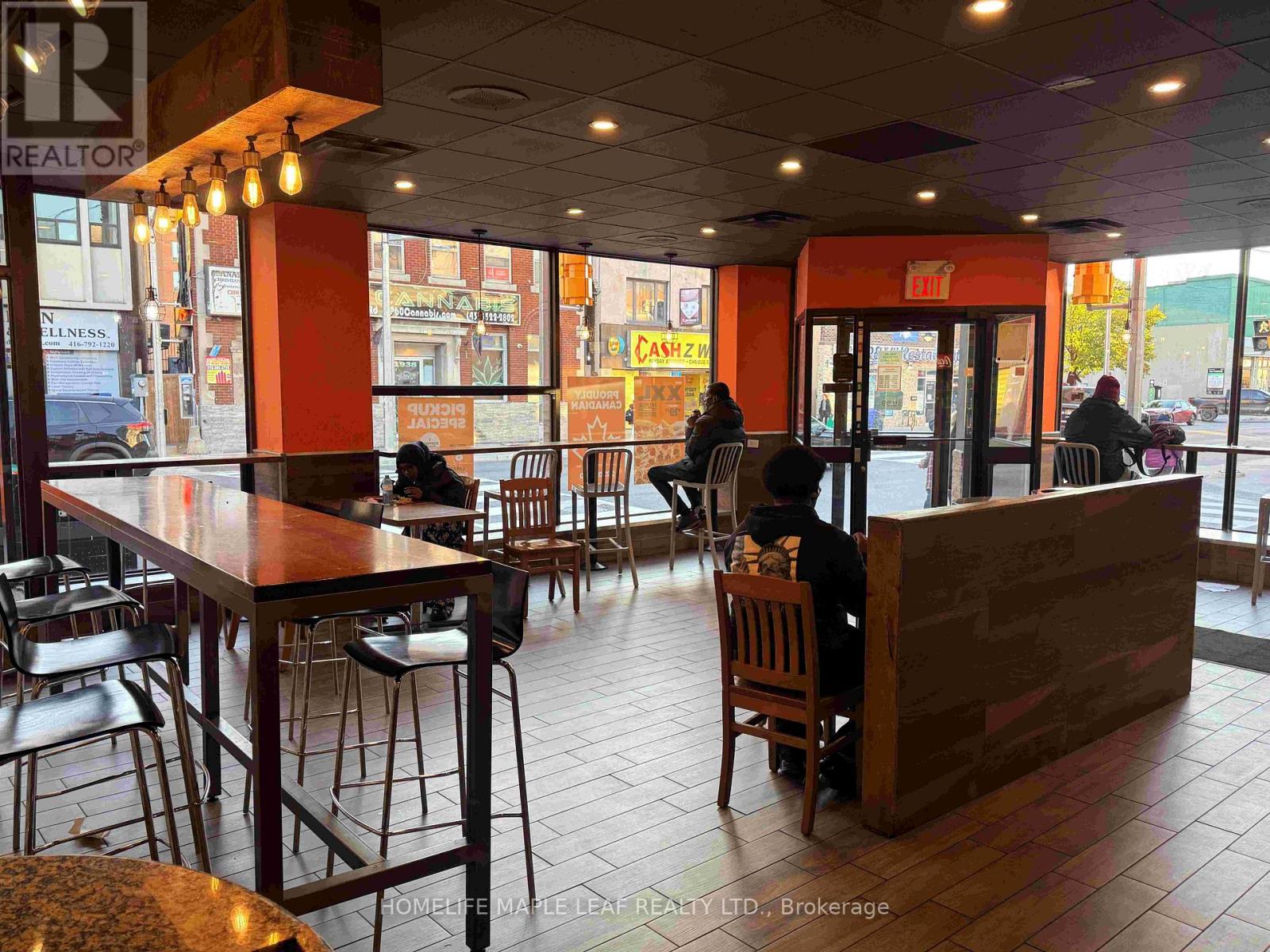 1937 Weston Road, Toronto, Ontario M9N 1W7 - Photo 5 - W12469396